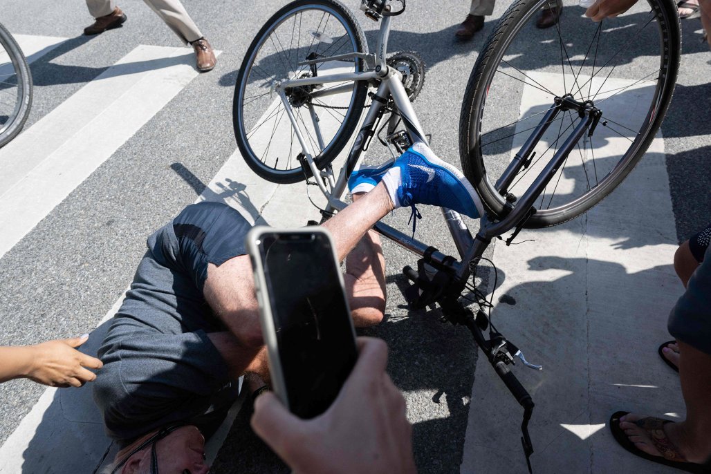 biden-bicycle-fall-3.jpg